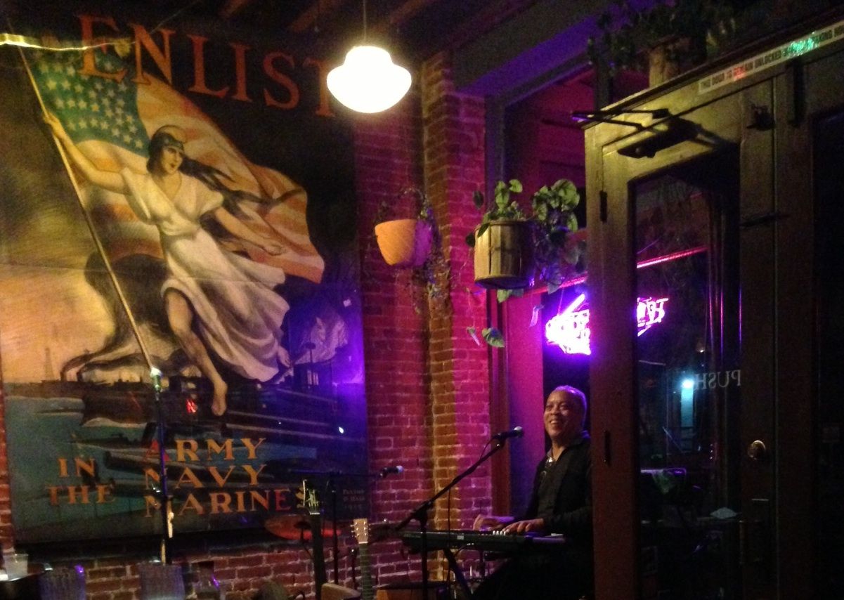 alanboonscrop.jpg alanboonscrop.jpg