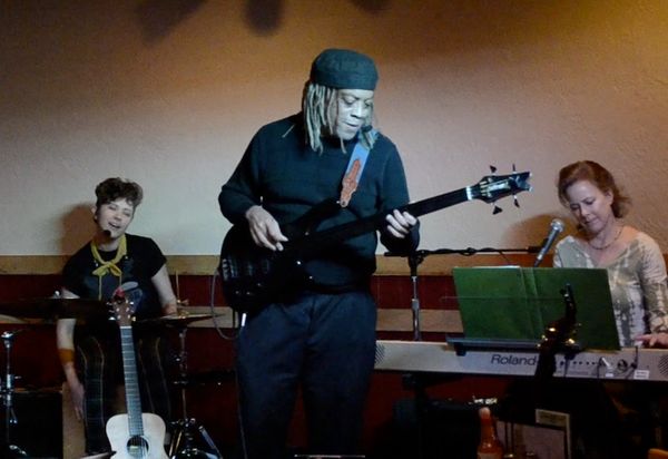 artbtourtrio1.jpg artbtourtrio1.jpg